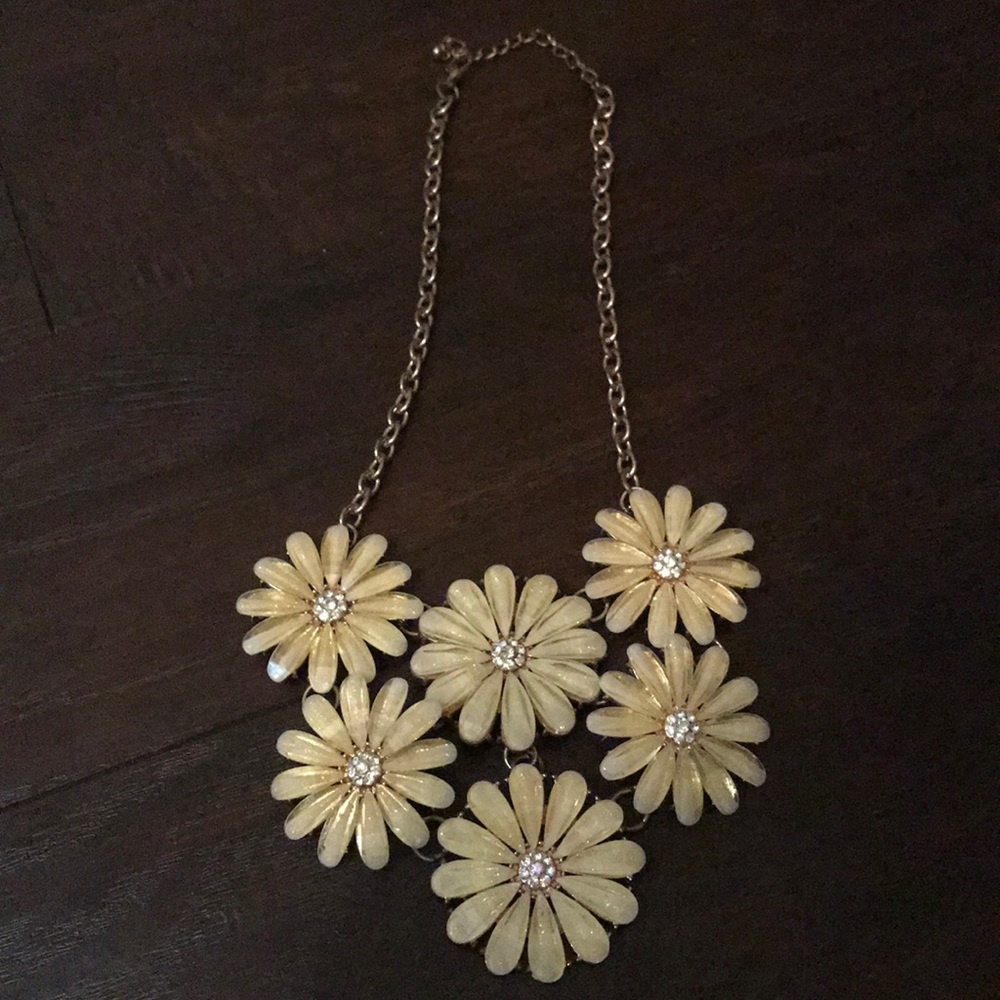 Flower necklace